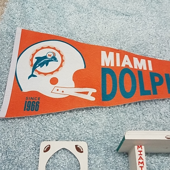 Miami Dolphins Decor Bundle - Picture 4 of 8